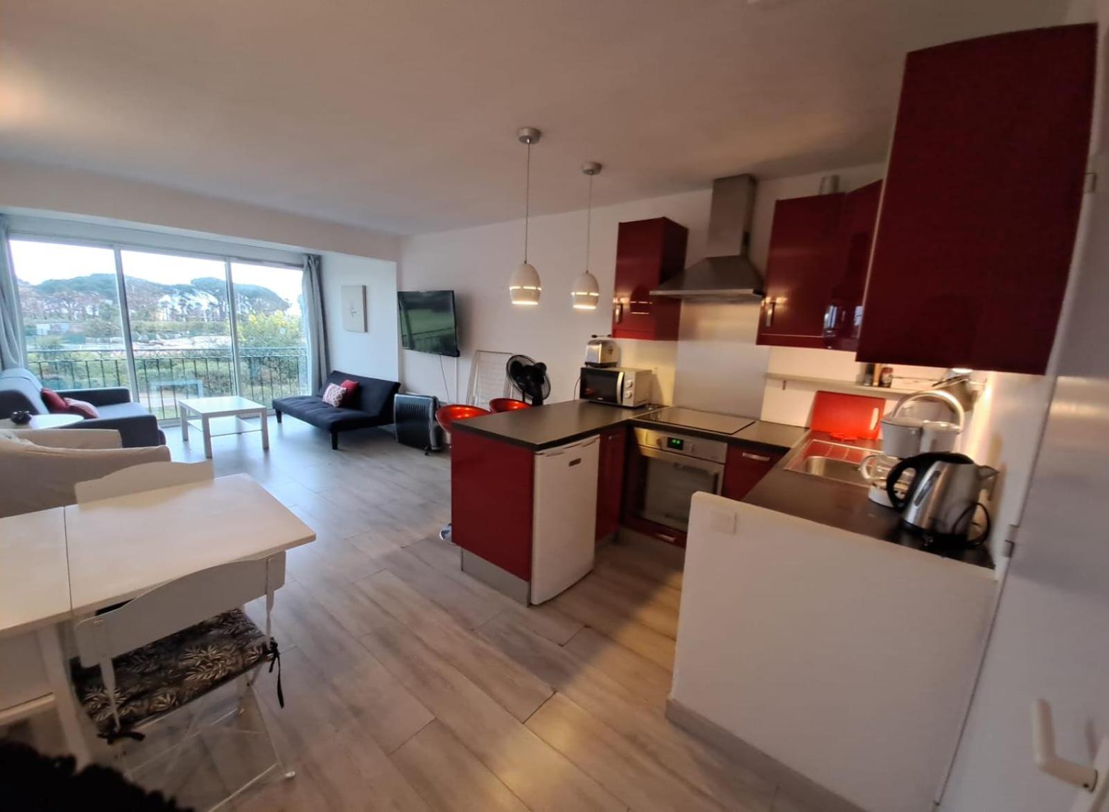 Gasyan - Golfe De St-Tropez - Appartement Aves Acces Plage Dans Residence Avec Piscine 盖辛 外观 照片